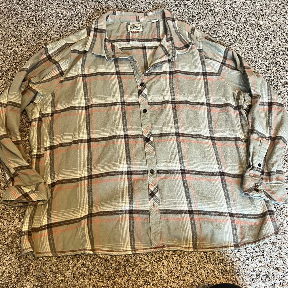 C.E. Schmidt Workwear Plaid Button-Down Flannel Shirt Gray & Coral Casual Work